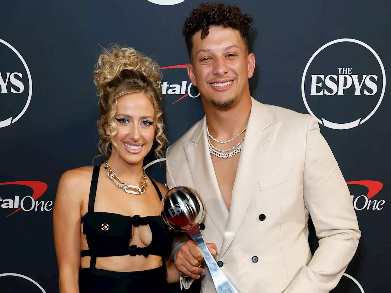 Brittany Mahomes Thanks 'Most Amazing Supportive Husband' Patrick Mahomes amid SI Swimsuit Debut