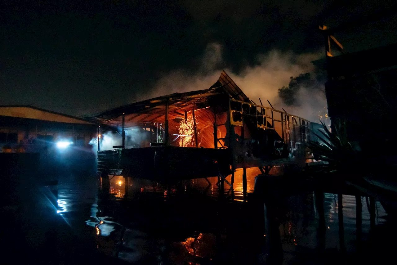 Labuan Firemen Save Over 100 Wooden Houses from Potential Disaster