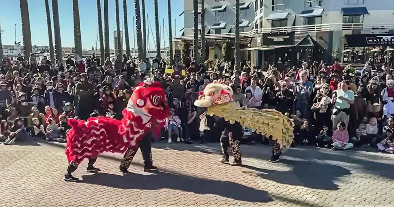 Muted celebrations kick off Lunar New Year in Oakland Chinatown