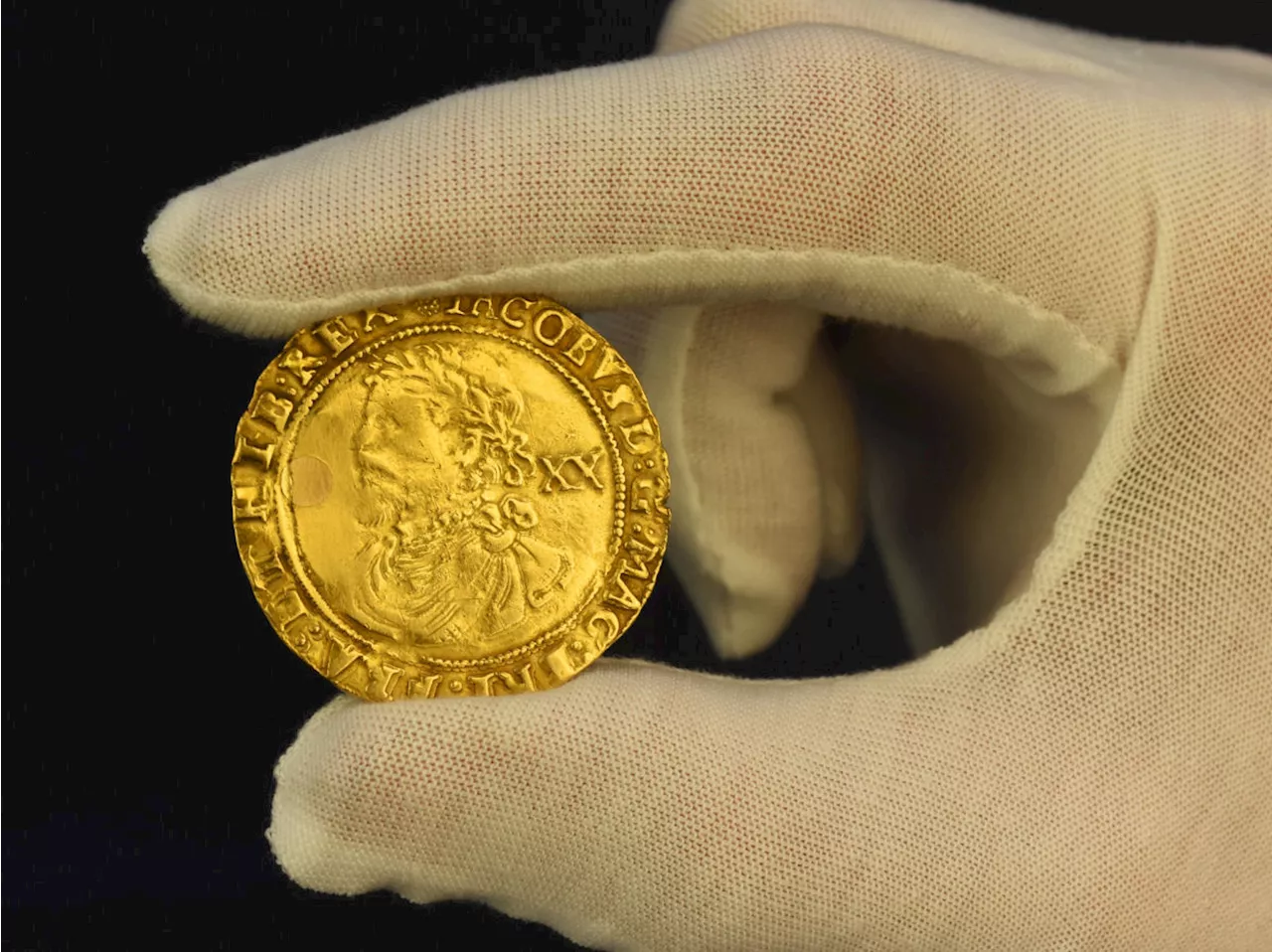 Gold coin collection valued at £17,000 to be sold at Shropshire auction