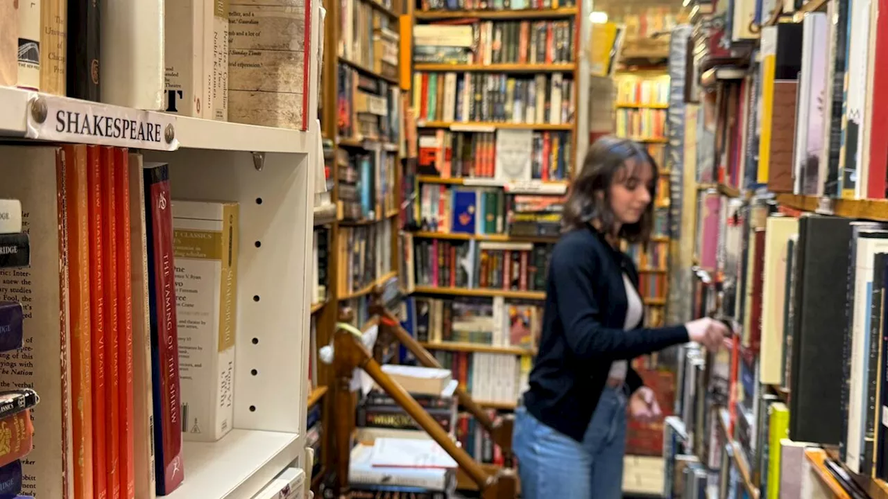 Paris : les librairies du quartier Latin, ce patrimoine culturel qui fait de la résistance