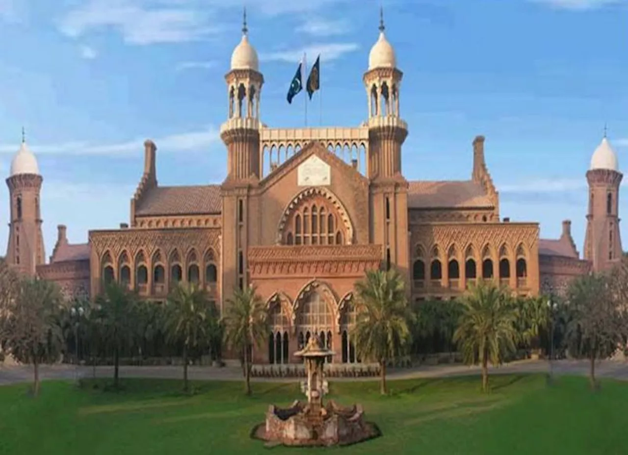 Lahore High Court ne 18 zimmedariyon ke intikhabat ke khilaf darkhuwaston ko rad kar diya