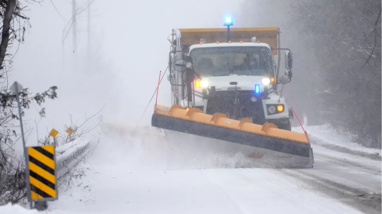 First significant snowfall in a few weeks on the way to Ottawa