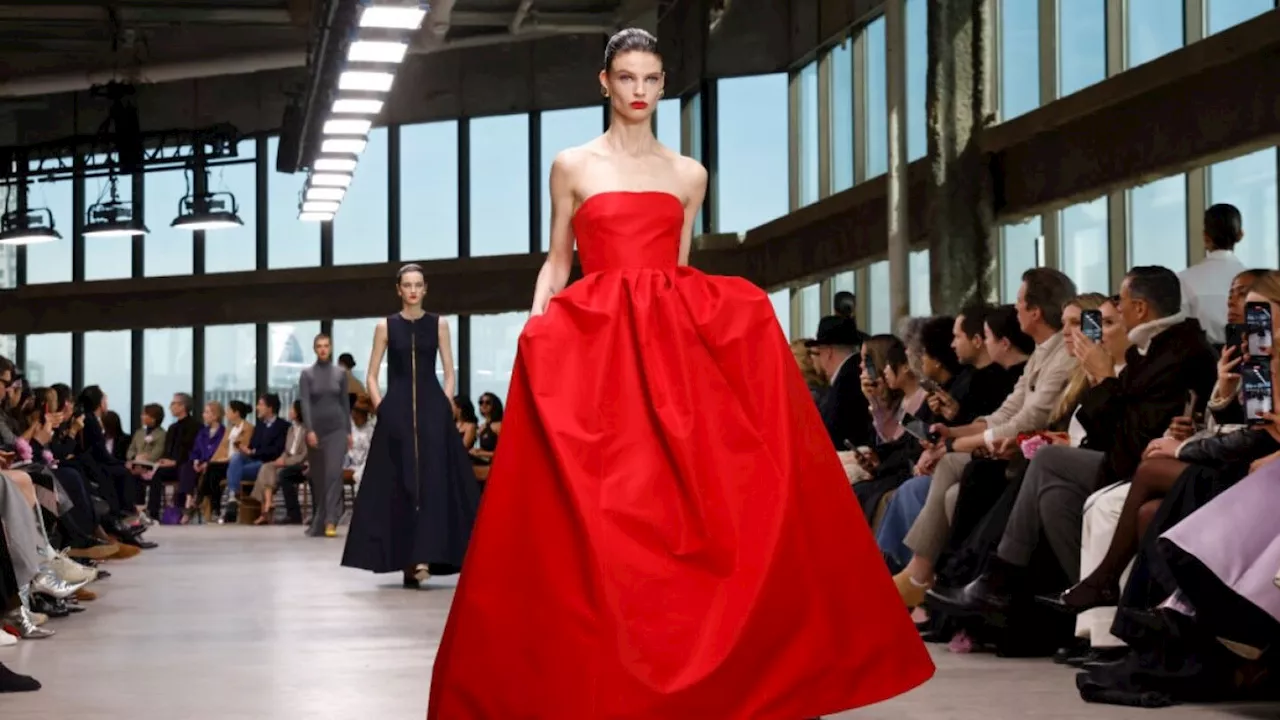 Los 5 detalles que hicieron del desfile de Carolina Herrera en Nueva York algo único