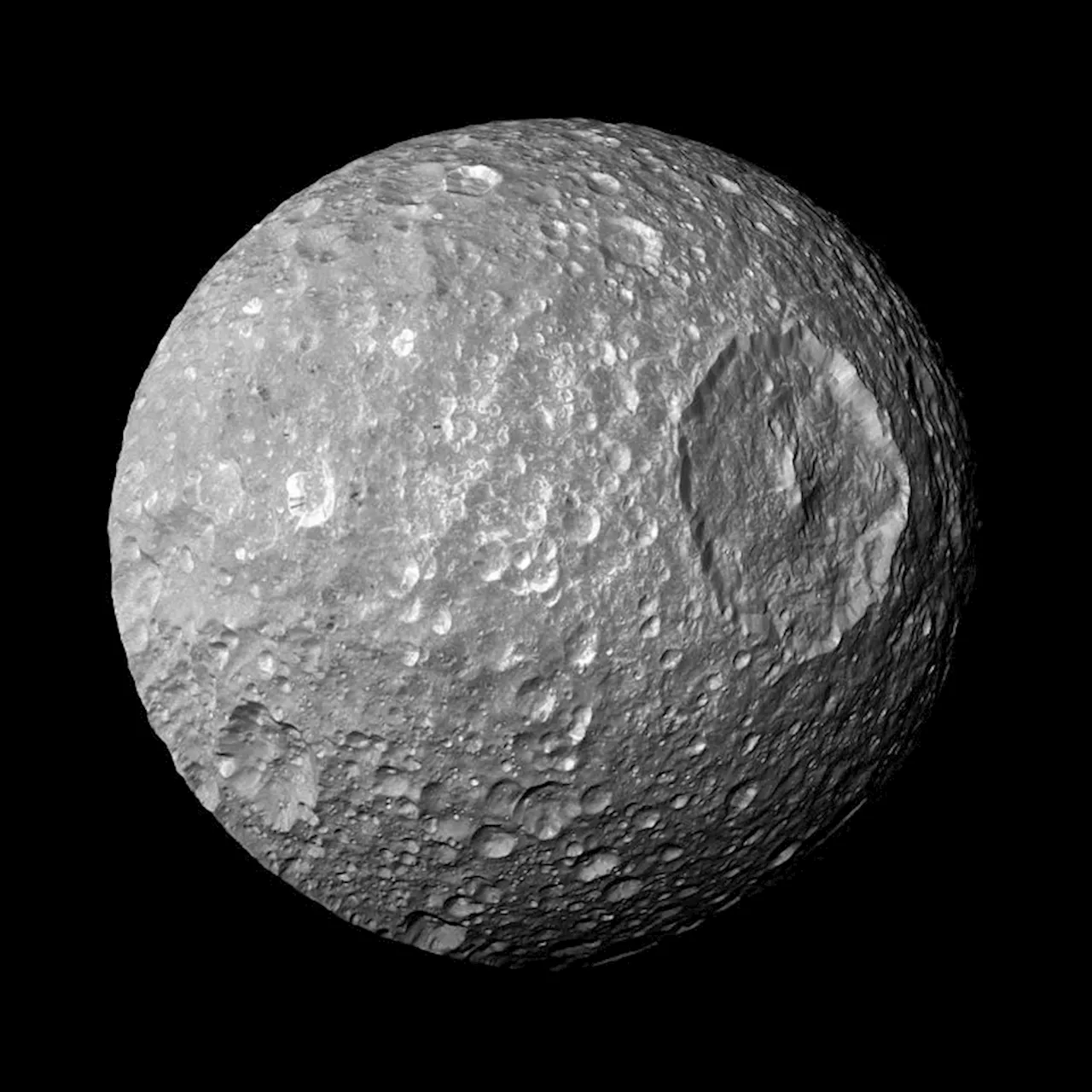 Saturn's 'Death Star Moon' Mimas Probably has an Ocean Too