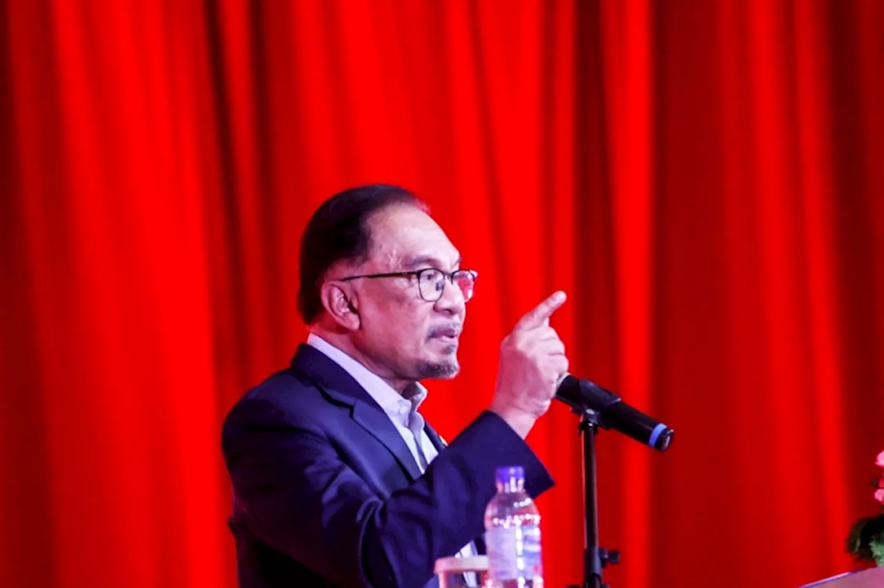 Anwar says take suggestions on Islamic and Shariah law to special committee