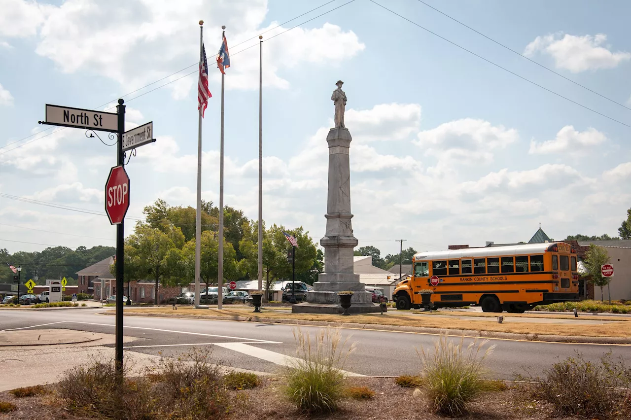 Mississippi Lawmakers Propose Measures to Oversee Police