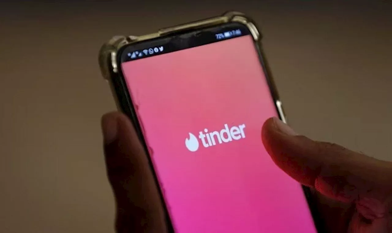 Expert warns of rising online dating scams during Valentine's month - SABC News