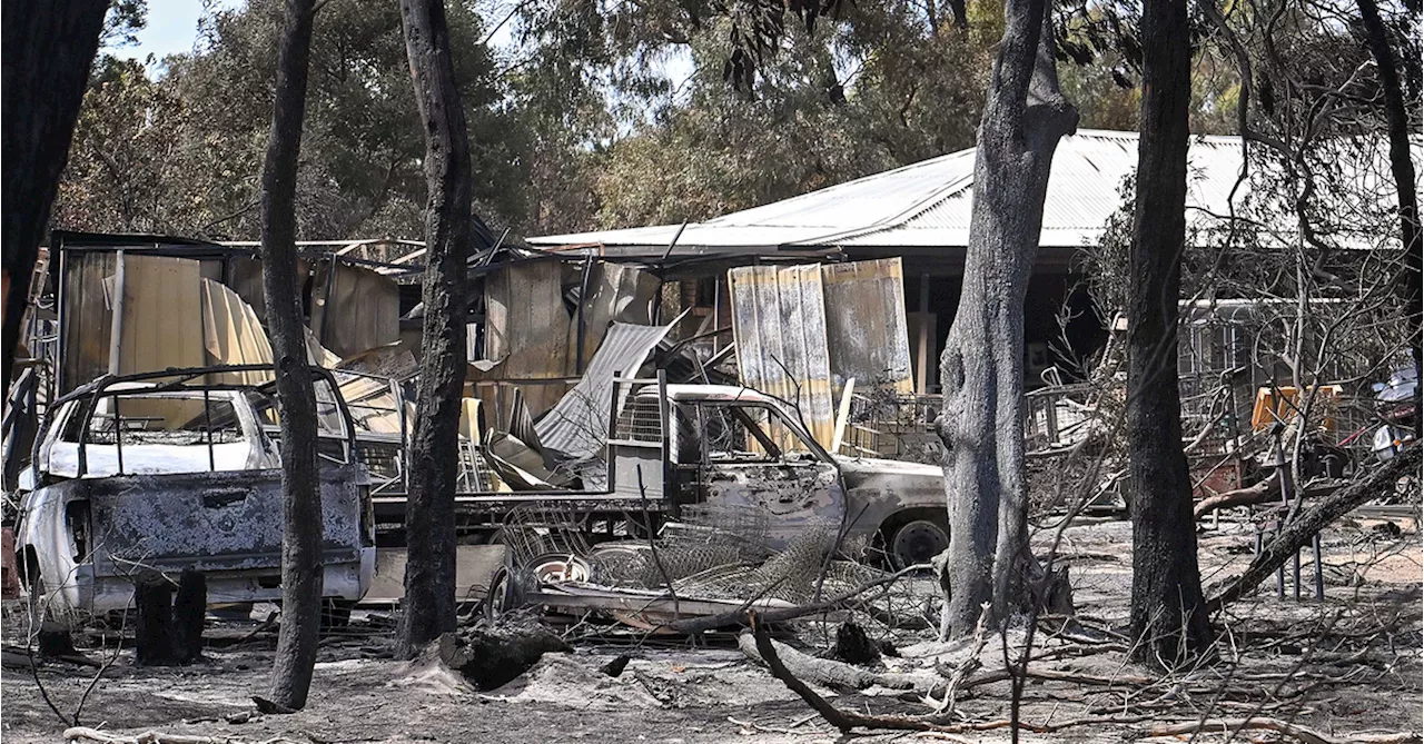 Victorian bushfires claim 44 properties as official count rises