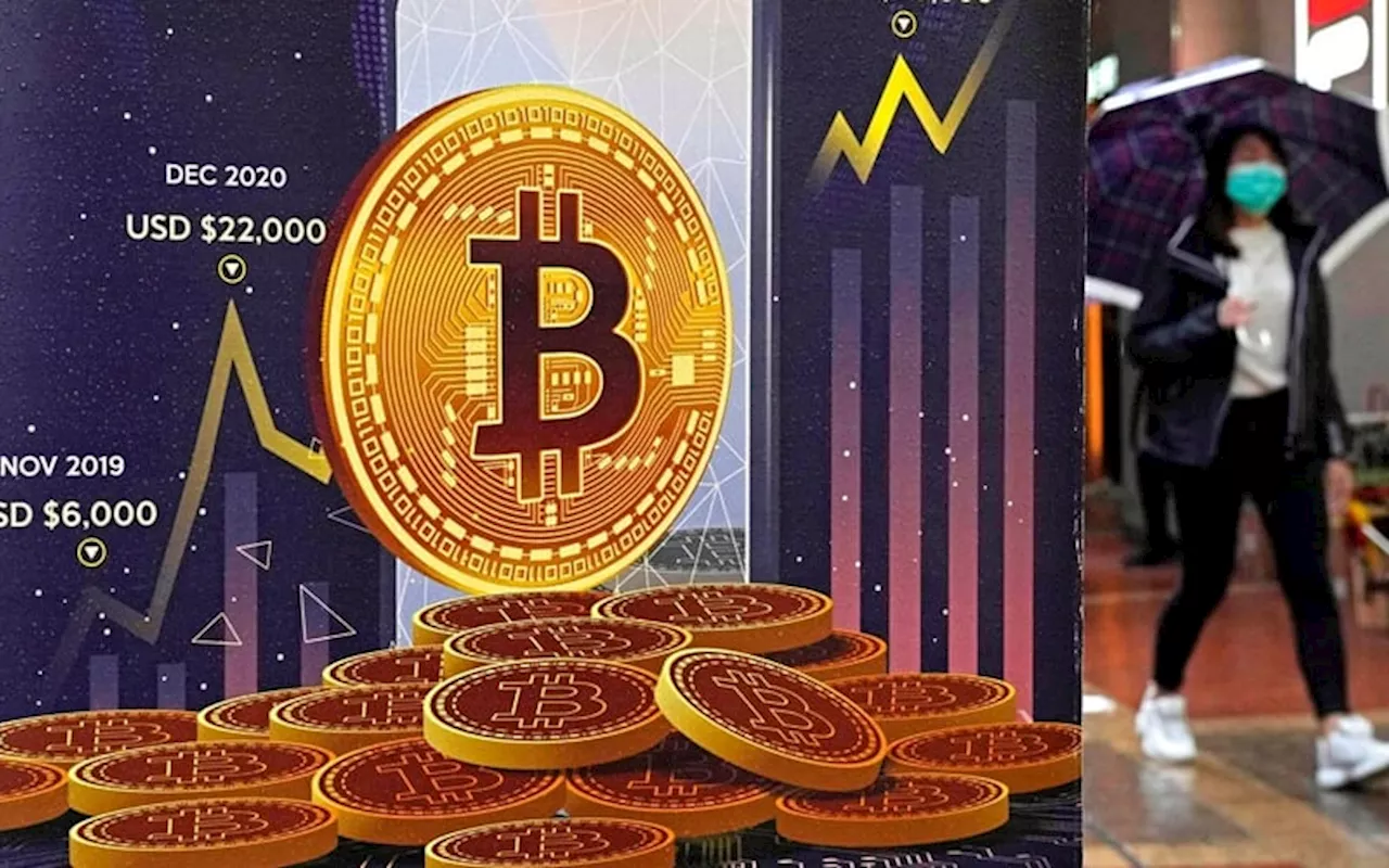 Bitcoin breaks US$50,000 for first time since 2021