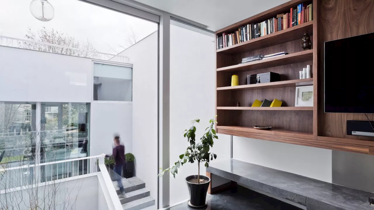 This modern Ranelagh house was built in an awkward former carpark