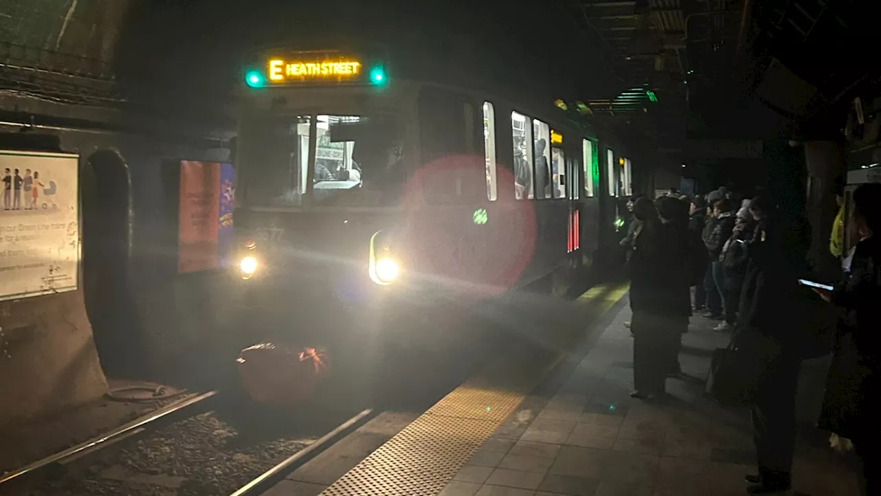 Power failure knocks out 3 T lines during commute; ‘We apologize,' GM says