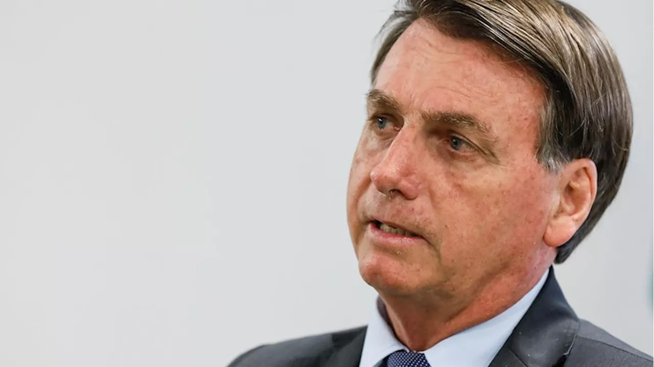 Bolsonaro admite transferência de R$ 800 mil aos Estados Unidos