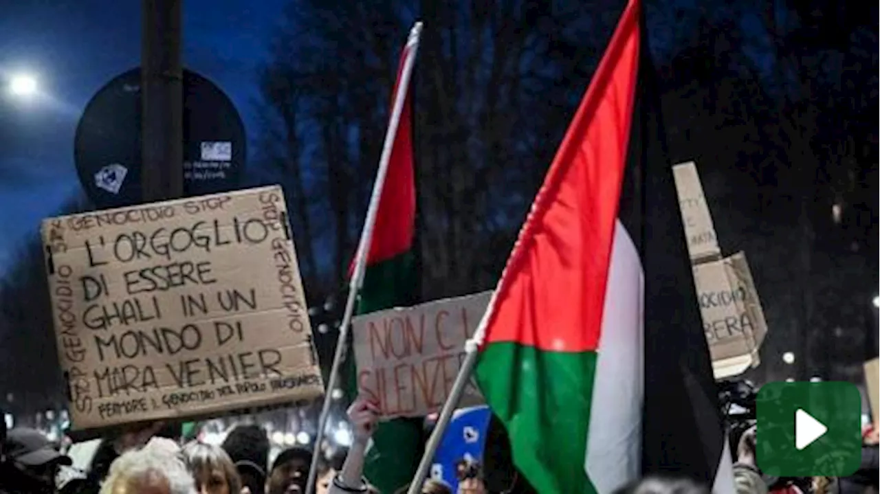 Bologna, scontri alla manifestazione Pro Palestina sotto sede Rai