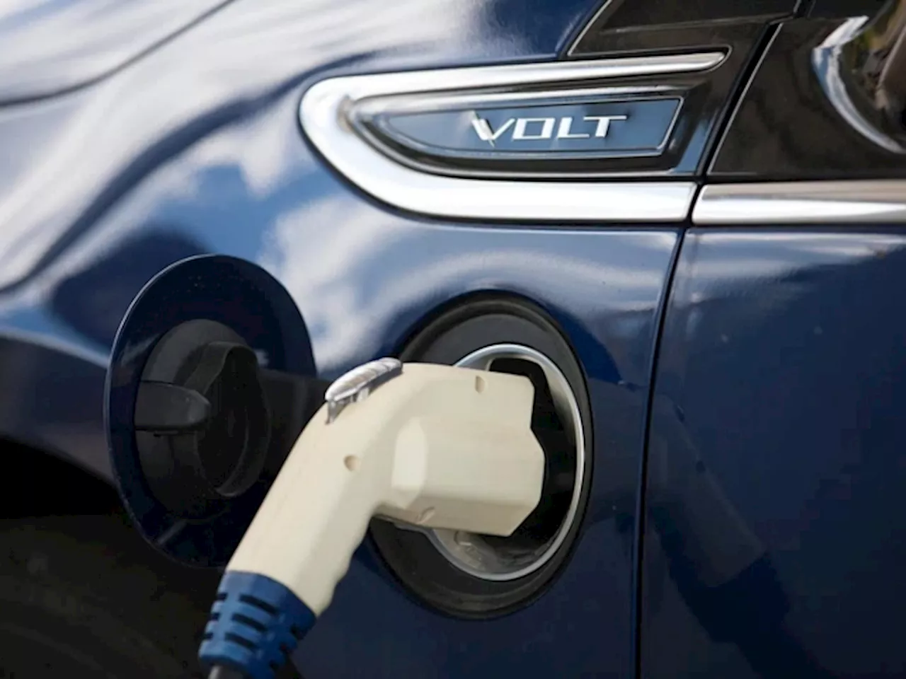 R1 Billion Deal Will Bring Fastest Off-Grid Car Chargers To South Africa