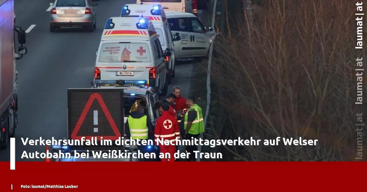 Verkehrsunfall auf der A25 Welser Autobahn