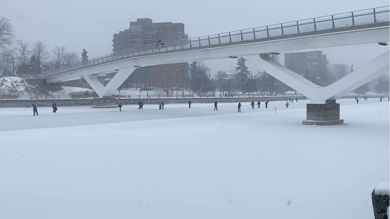 'We recommend walking over skating': Rideau Canal Skateway reopens Sunday with poor ice conditions