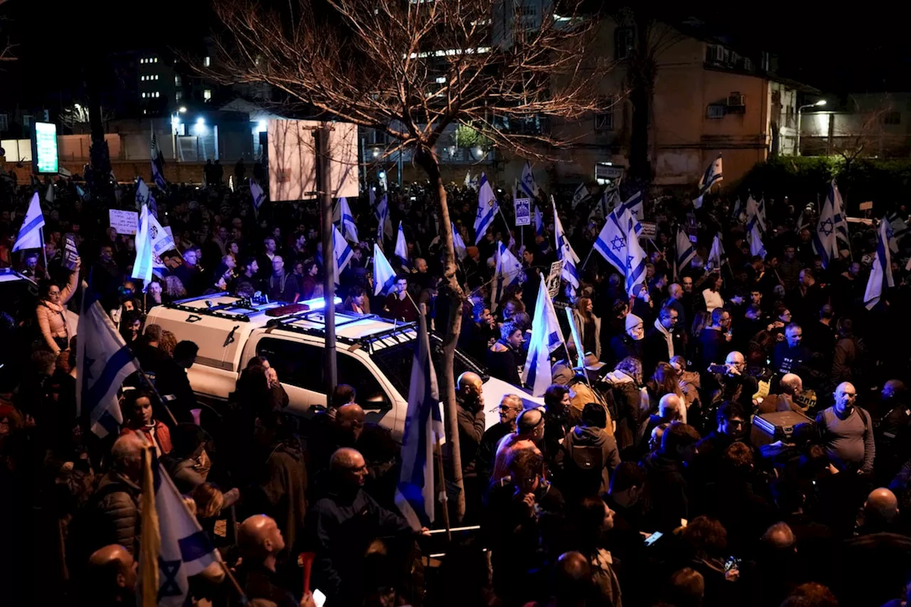 Netanyahu dismisses election calls as thousands protest in Tel Aviv