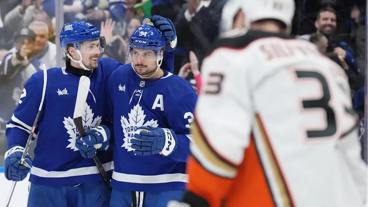 Matthews nets another hat trick, Maple Leafs hammer Ducks