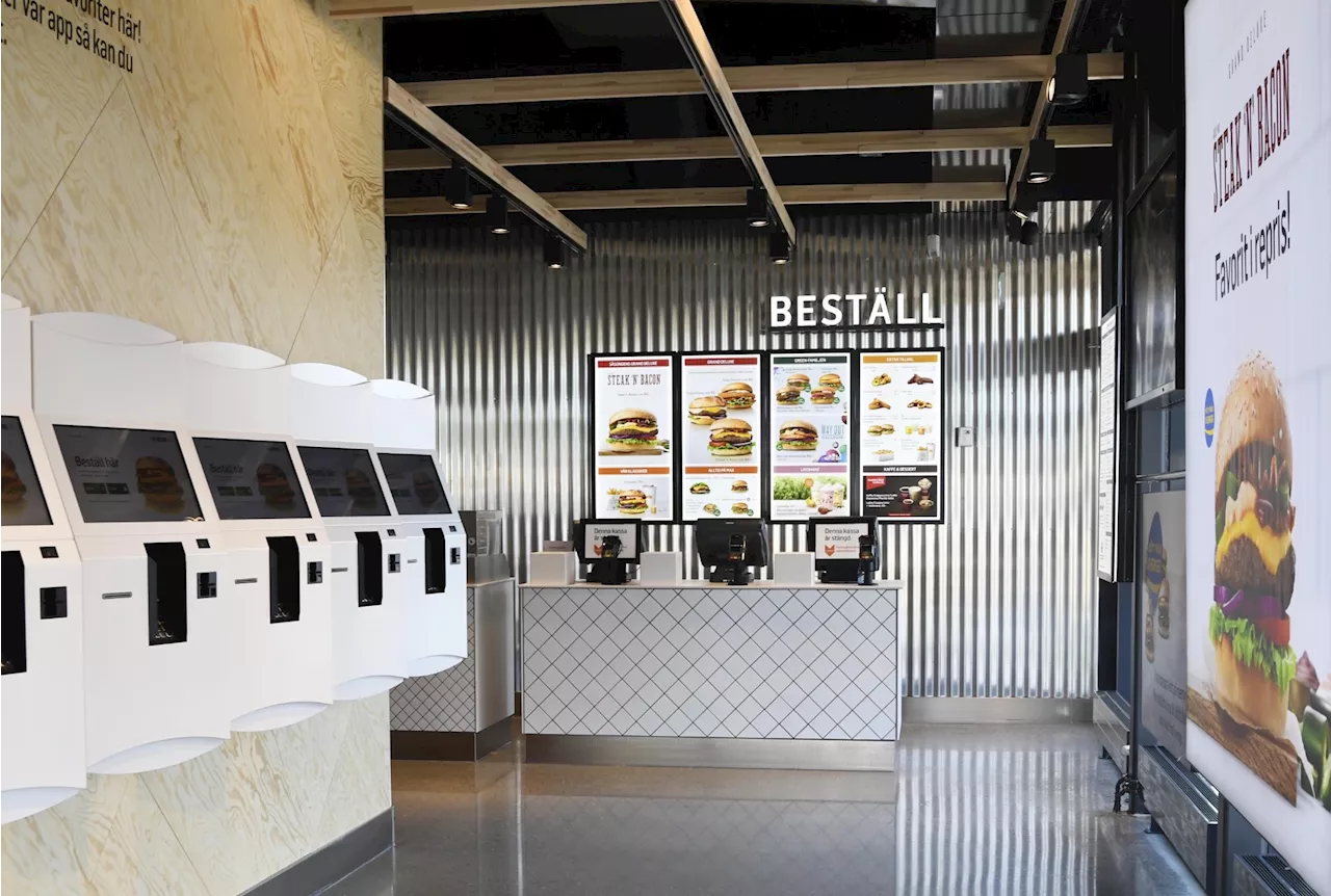 Sök jobb direkt i snabbkassorna på Max. ”En burgare och ett jobb tack”.
