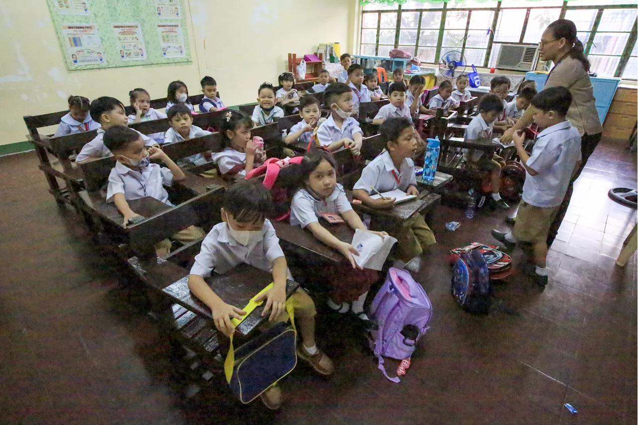 DepEd announces transition to old academic calendar