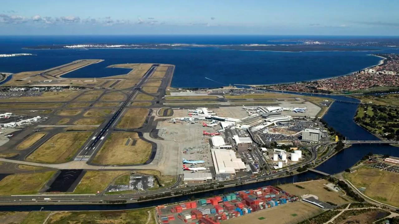 Federal Government announces reforms at Sydney Airport to crack down on cancellations and delays