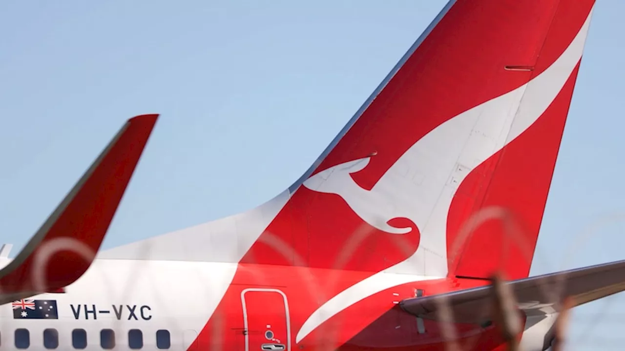 Qantas Reports 13% Fall in Profit as Airfares Decrease