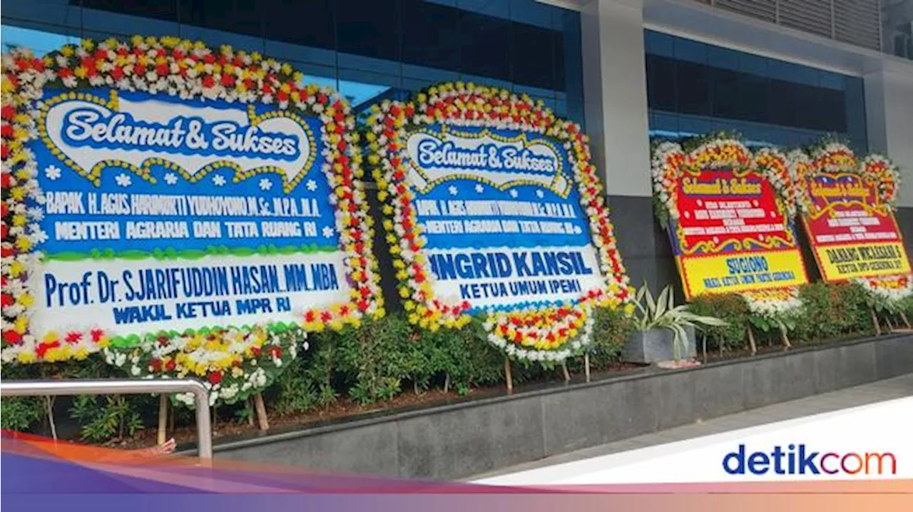 Potret Karangan Bunga Ucapan Selamat ke AHY yang Banjiri Kantor ATR