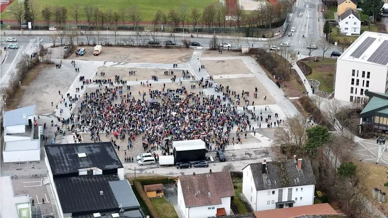 Wie die Schätzung der Teilnehmerzahl bei der Chamer Demo zustande kam