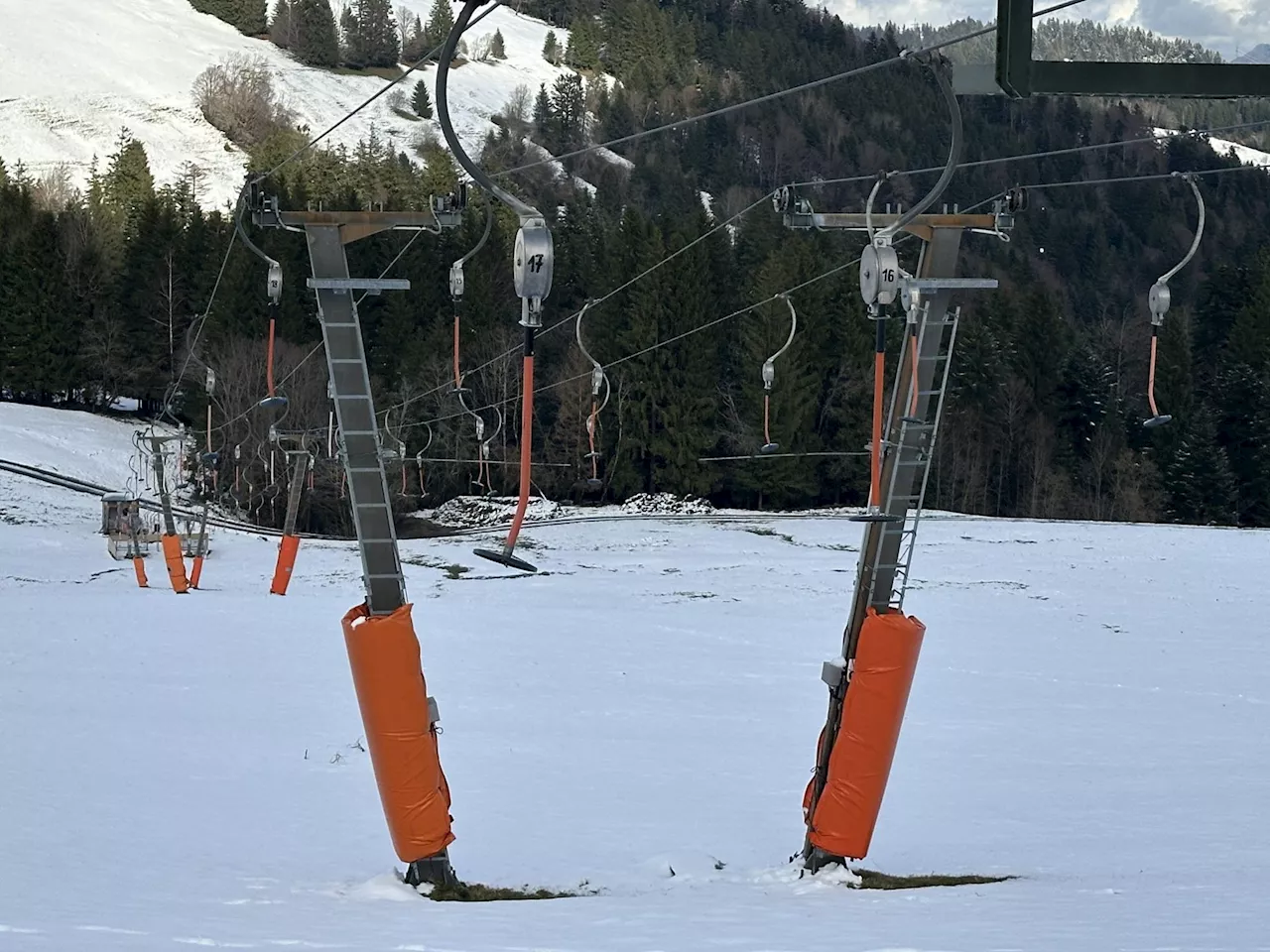 Warme Temperaturen beeinträchtigen Skigebiete in Vorarlberg