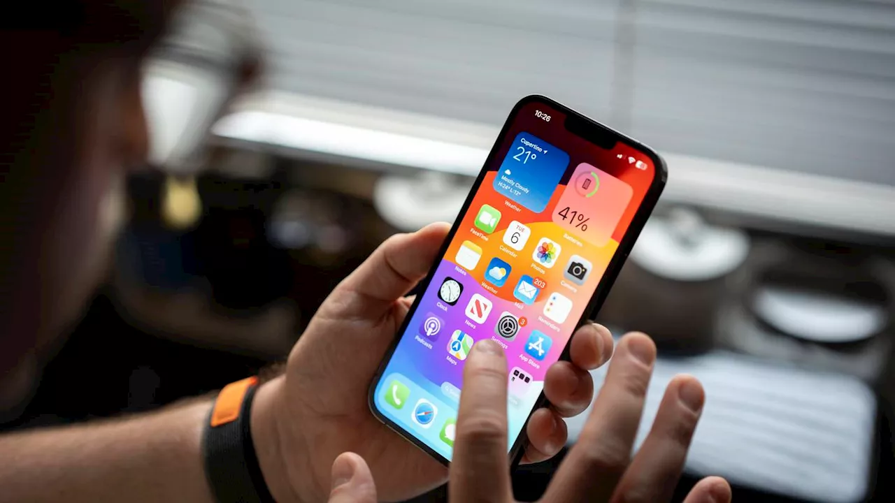 AT&T experiencing possible nationwide outage, Verizon customers also report disruptions