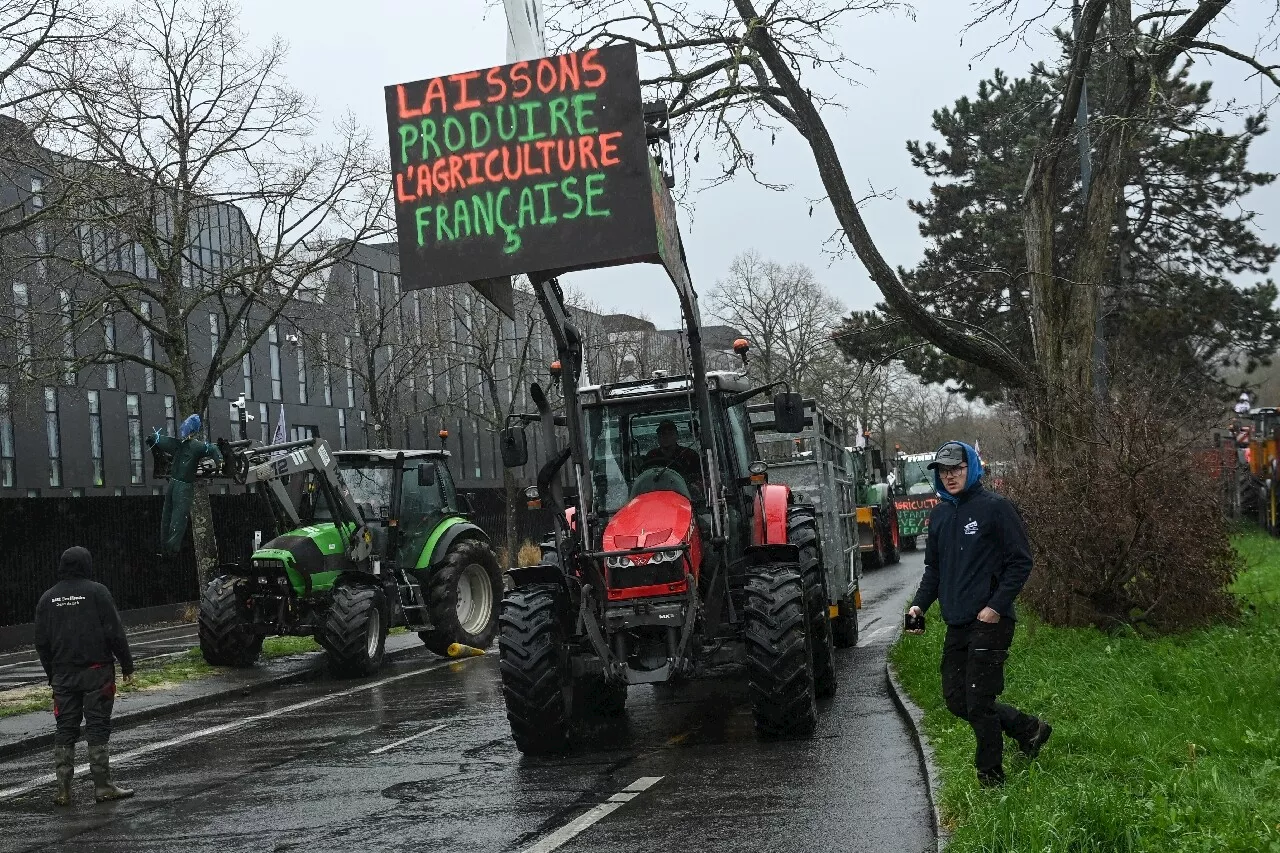 'On n'a pas été entendus' : la colère des agriculteurs continue malgré les annonces de Gabriel Attal