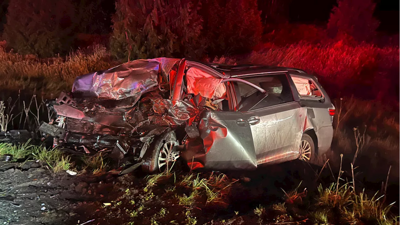 Fatal head-on collision closes State Route 2 in Snohomish County