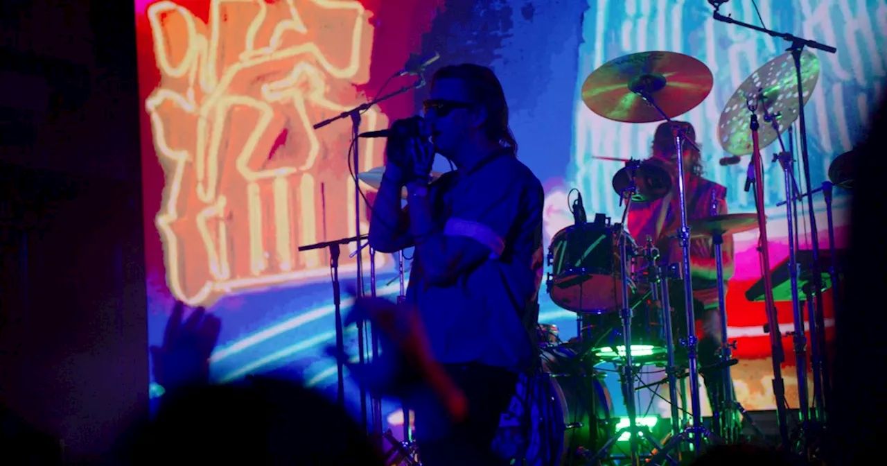 Video: Julian Casablancas And The Voidz Perform At NYC's Murmrr