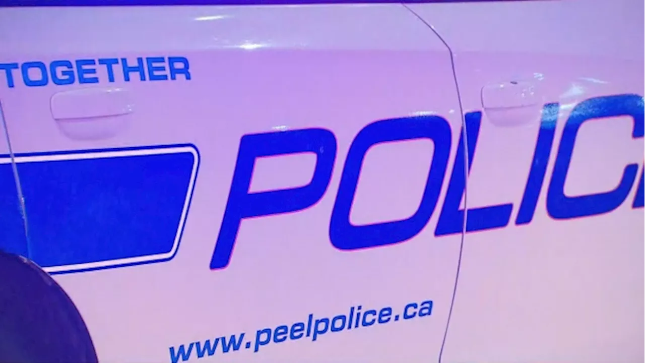 Man stabbed in face and back during robbery in Mississauga: Peel police