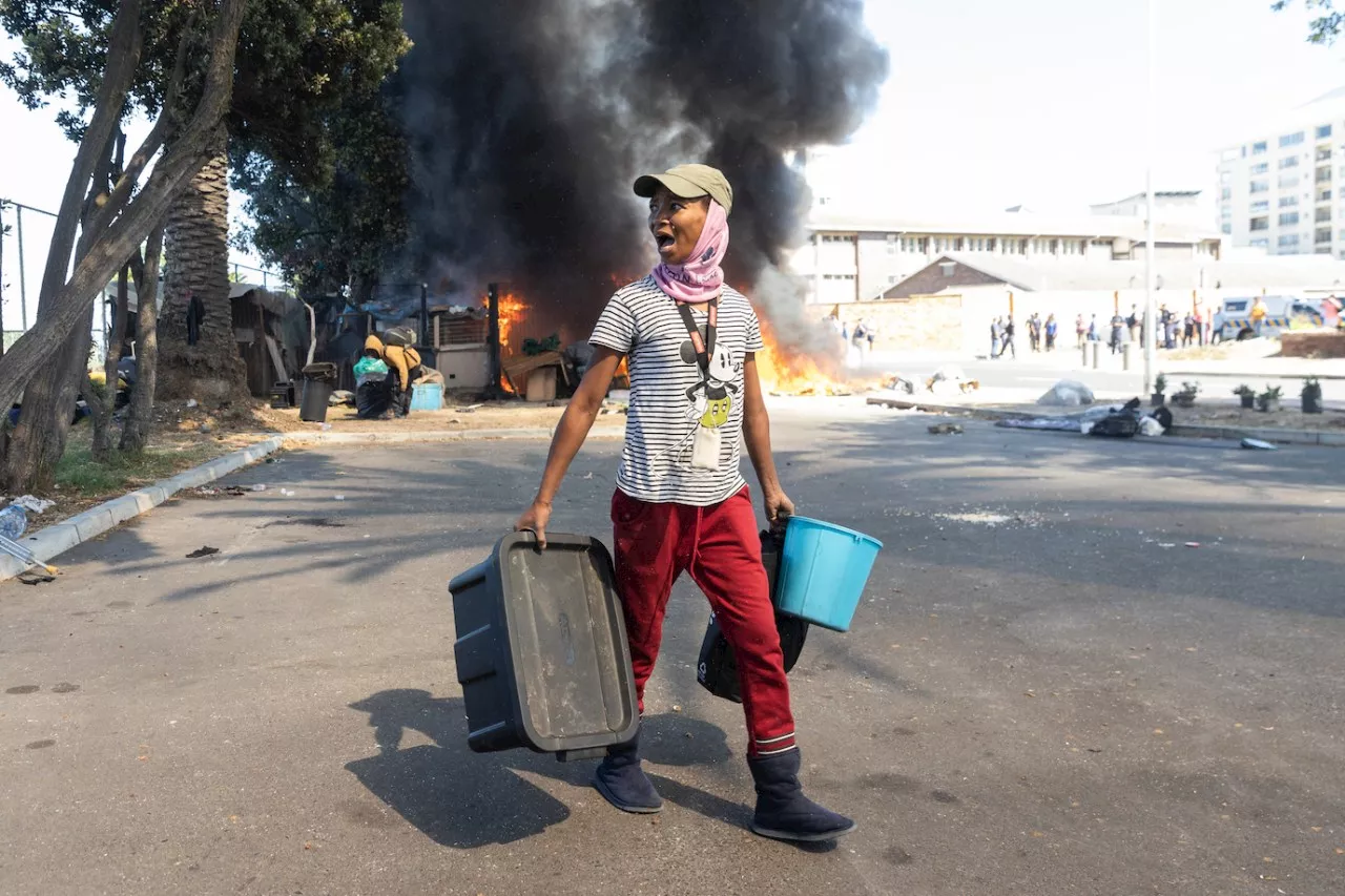 Fiery end to Green Point’s ‘Tent City’ as homeless evicted