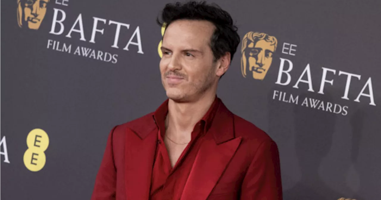 Andrew Scott Reacts to Inappropriate Question on Red Carpet