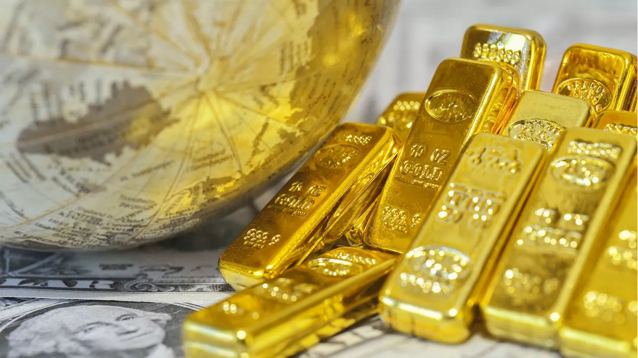 Central banks are turning to gold as they lose faith in bonds