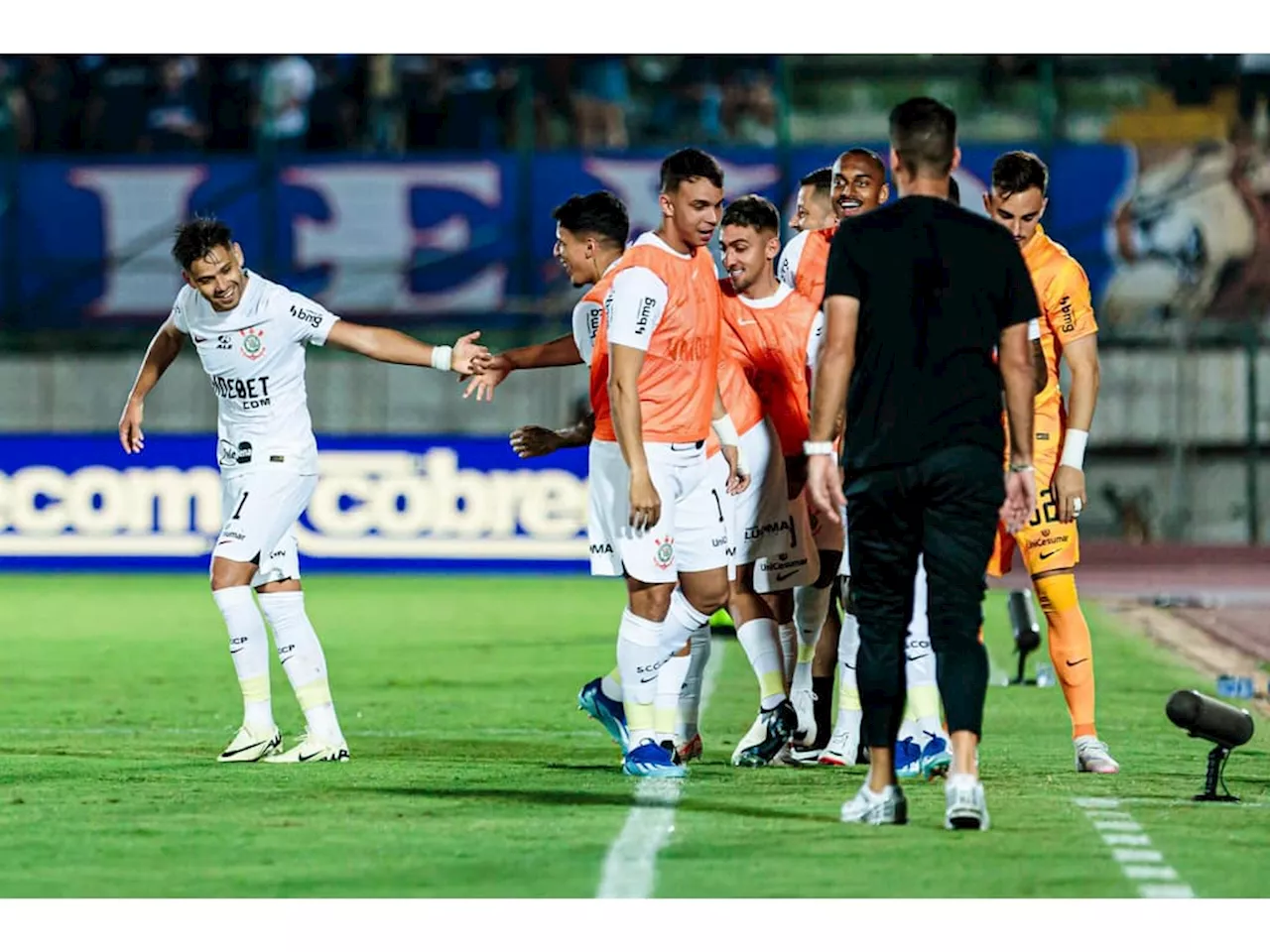 Romero brilha, e Corinthians vence o Cianorte pela Copa do Brasil