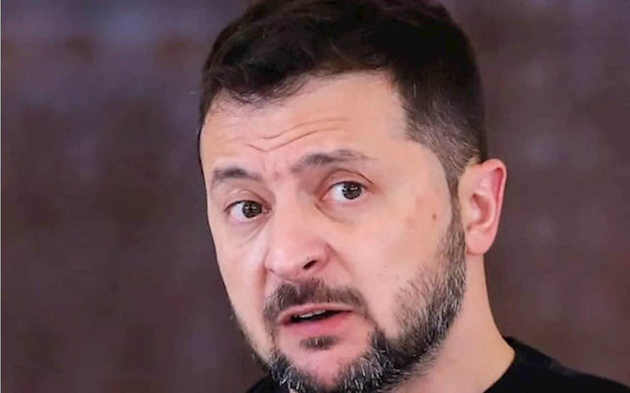 Due anni di guerra, Zelensky: 'Lanceremo una nuova controffensiva'