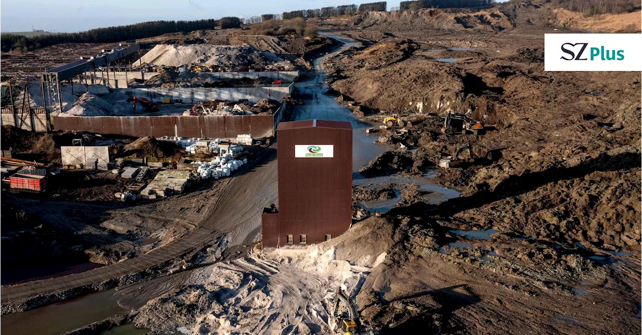 Wie ein Berg aus Sondermüll ein dänisches Dorf bedroht