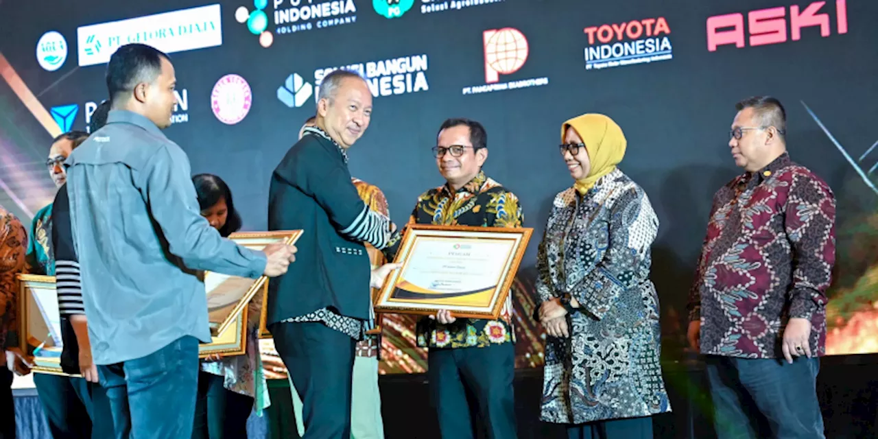 Terapkan Transformasi Digital, Dua Anak Usaha SIG Raih Penghargaan National Lighthouse Industri 4.0