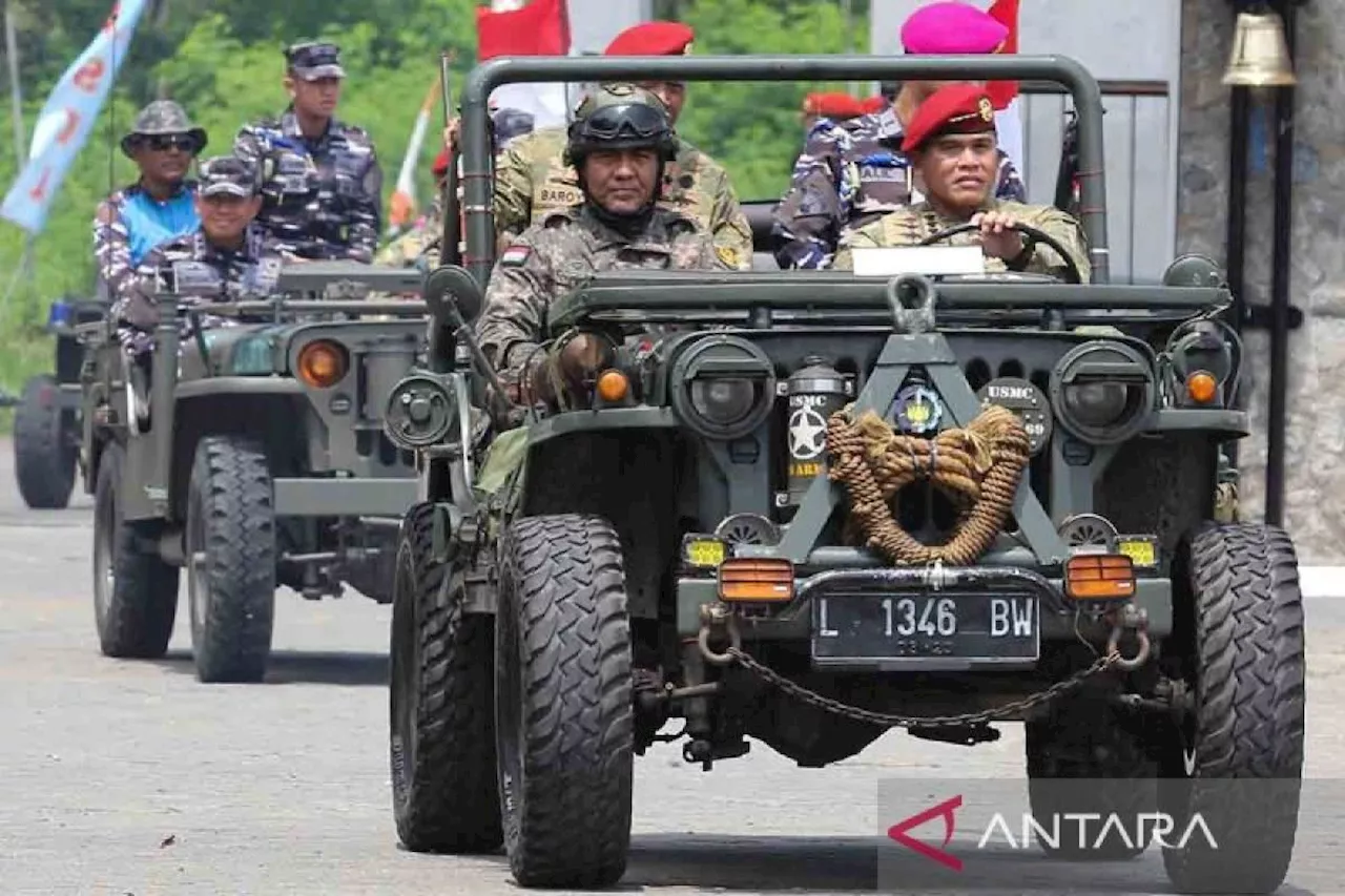 Delapan perwira tinggi terima Brevet Kehormatan Komando Pasukan Katak