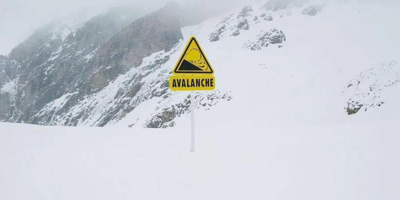 Puy-de-Dôme : quatre skieurs tués dans une avalanche, deux personnes toujours portées disparues