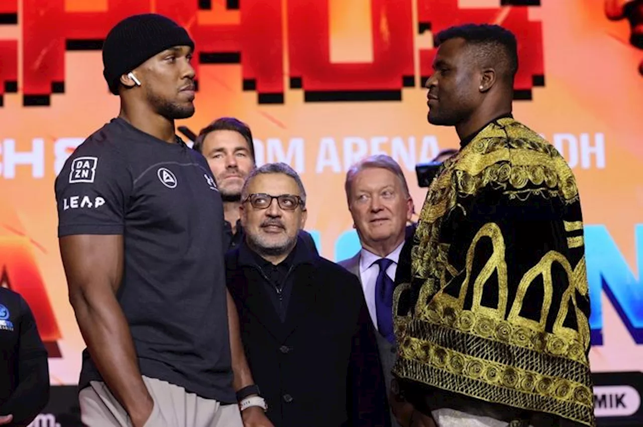 Jon Jones Dukung Francis Ngannou Hadapi Anthony Joshua