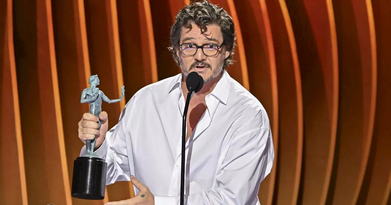 «Je suis bourré» : ivre, Pedro Pascal perd ses moyens sur la scène des SAG Awards et suscite l’hilarité