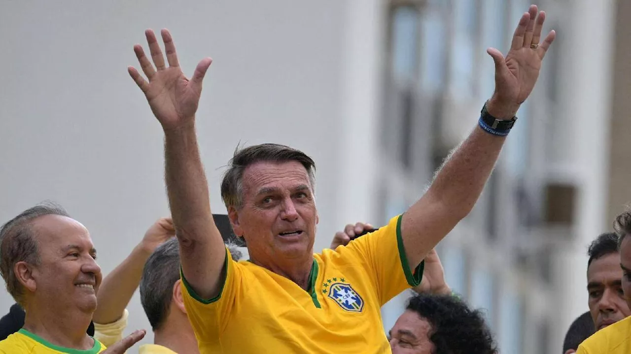 Brésil. À Sao Paulo, Bolsonaro dénonce son inéligibilité devant des milliers de partisans