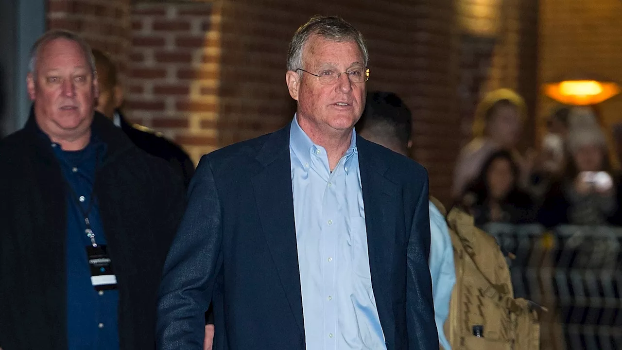 Taylor Swift’s rep addresses assault accusations involving Swift’s dad, photog: 'Individuals were aggressively pushing'