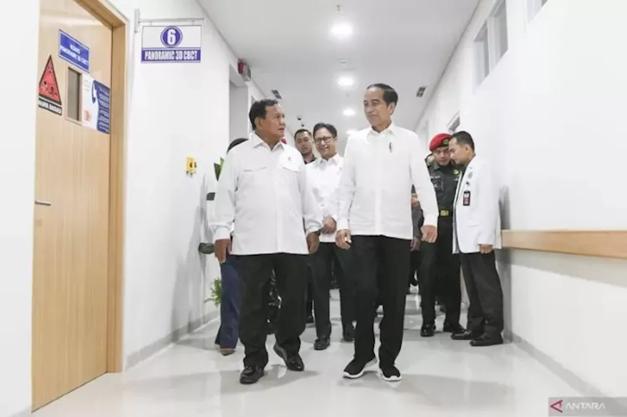 Prabowo Dijadwalkan Terima Kenaikan Pangkat Kehormatan dari Jokowi