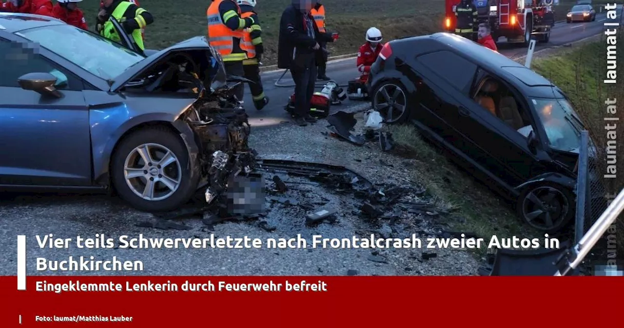 Vier teils Schwerverletzte nach Frontalcrash zweier Autos in Buchkirchen